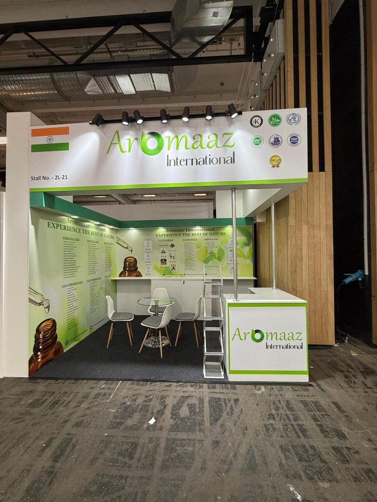 Aromaaz International exhibition booth by MISO EXPO at Incosmetics Paris 2026